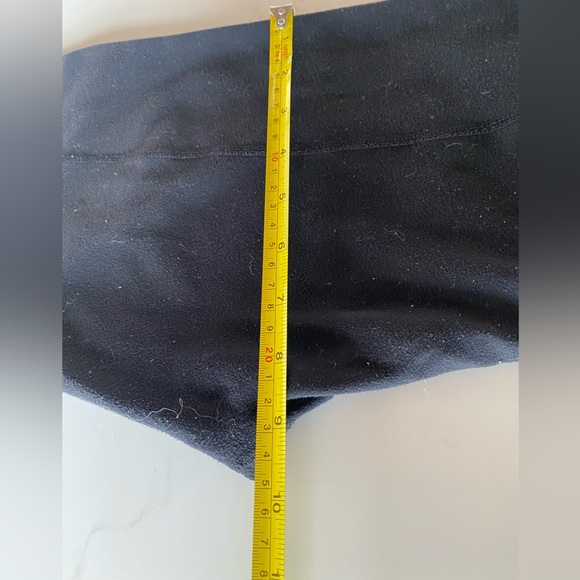 Lululemon Athletica | Cropped wide leg black yoga pants | size 6 - Picture 7 of 11
